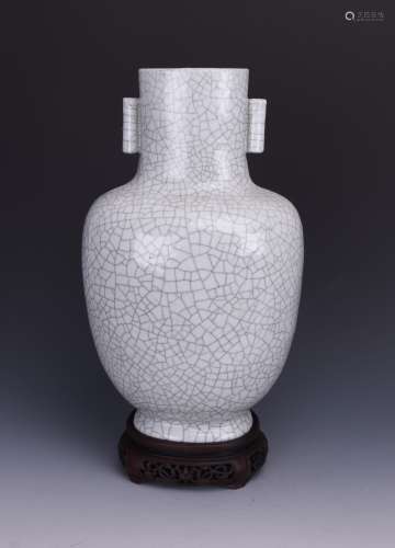 Antique Chinese Ge Style Vase Marked Qianlong