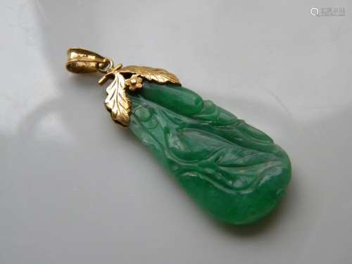 22K Gold Antique Natural Green Jadeite Fruit Pendant