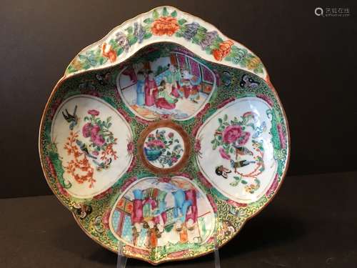 ANTIQUE Chinese Rose Medallion Shrimp plate, 11