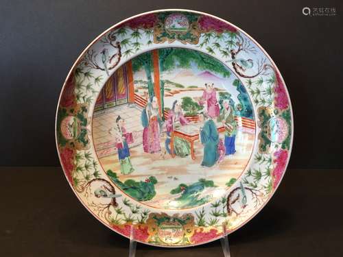 ANTIQUE Chinese Famille Rose Plate with courtyard figurines,  Ca 1830.  9 3/4