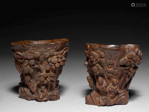 DEUX PETITES   COUPES EN BOIS SCULPTÉ, CHINE, DYNASTIE QING, XIXe SIÈCLE