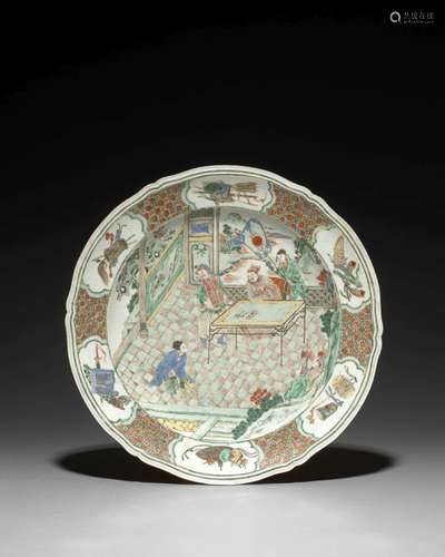 PLAT EN   PORCELAINE FAMILLE VERTE, CHINE, DYNASTIE QING, XIXe SIÈCLE 