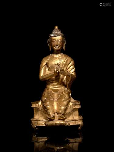 STATUETTE DE   BOUDDHA EN BRONZE DORÉ, CHINE, DYNASTIE QING, XVIIIe SIÈCLE 