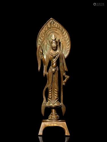 STATUETTE DE   BODHISATTVA EN BRONZE, CHINE 