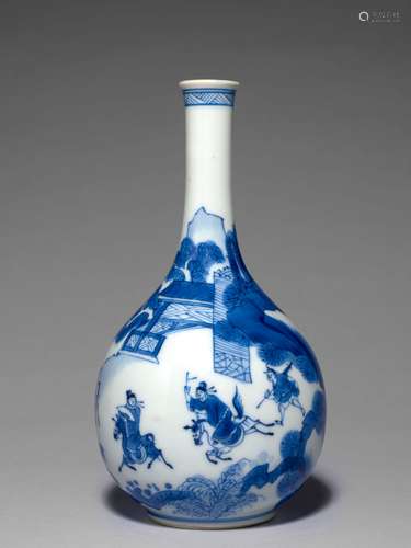 VASE EN   PORCELAINE BLEU BLANC, CHINE, DYNASTIE QING, XIXe SIÈCLE 