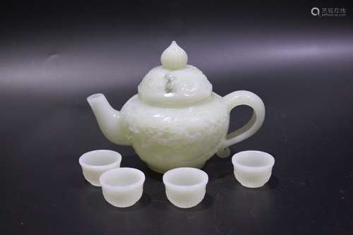 Chinese Carved Jade Teapot and 4 Cups