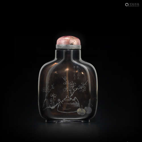 An etched smoky quartz snuff bottle Dated 1775 by inscription, 1850-1920