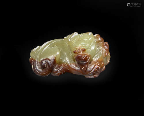 A yellow jade toggle of a cat and a kitten Qing dynasty