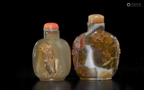 Two chalcedony snuff bottles 1800-1880