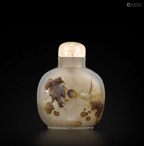 A shadow chalcedony snuff bottle 1800-1860