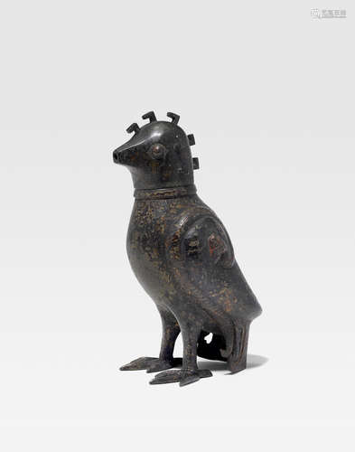 A cast bronze vessel of owl Song dynasty