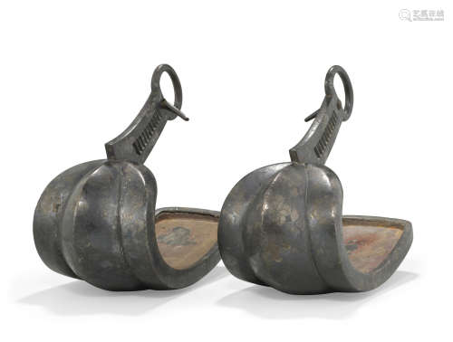 A pair of silver-inlaid iron stirrups (abumi) Edo period (1615-1868)