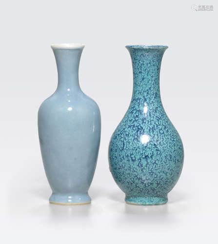 Two monochrome blue glazed small vases Republic period