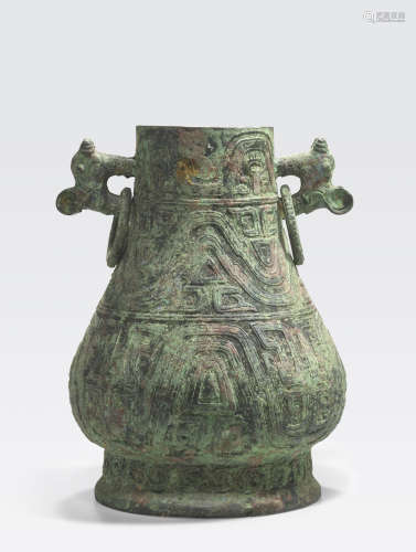 A Zhou style archiastic bronze hu Qing dynasty
