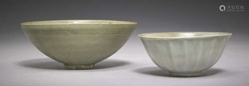 Two Longquan celadon bowls 13th/14th century