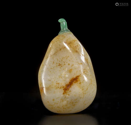 A white and russet jade snuff bottle Late 19th/20th century