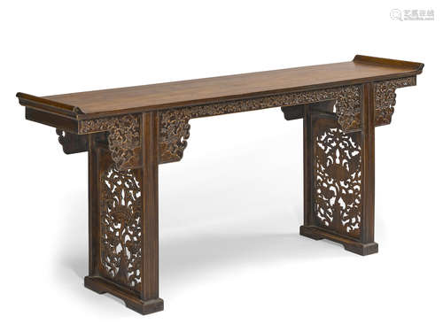 A hongmu altar table