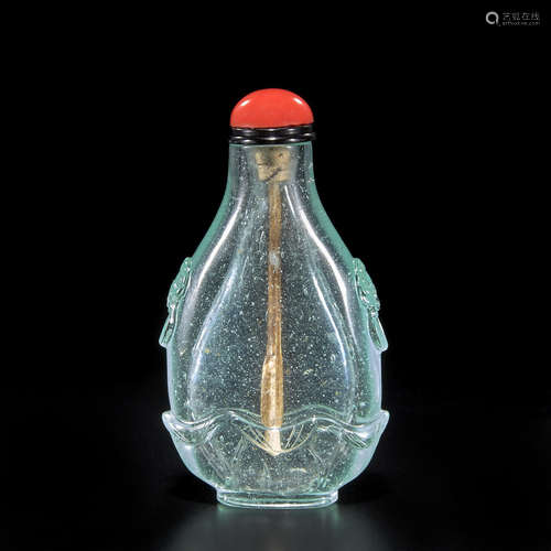 A transparent green glass snuff bottle 1760-1850