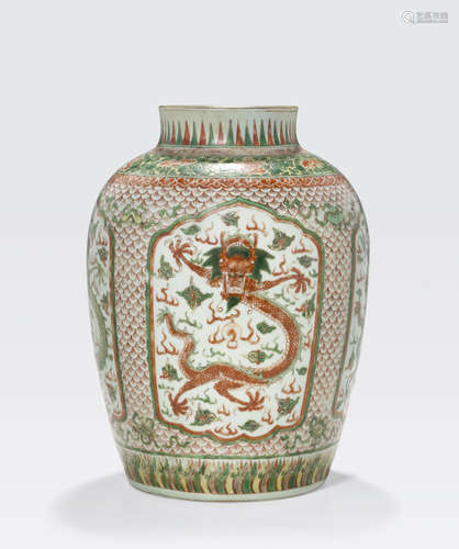 A wucai enameled dragon jar Chenghua mark, Kangxi period