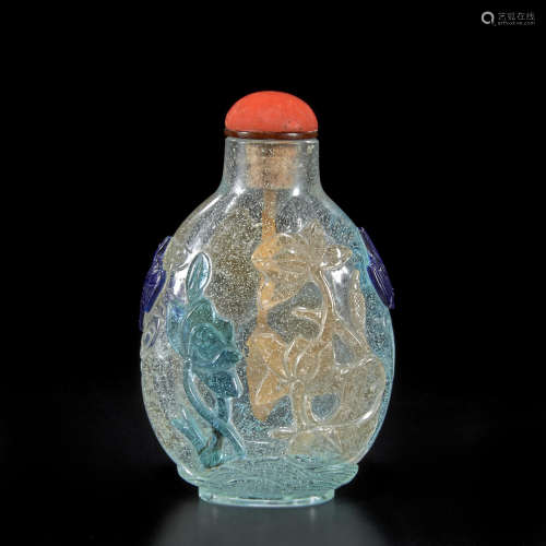 A multi-color overlay aquamarine glass snuff bottle 1850-1930