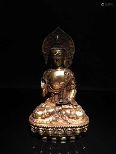 Fine Chinese Gilt Bronze Buddha