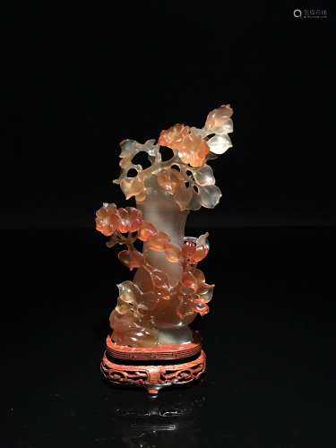 Fine Chinese Agate Flower Carved Vase