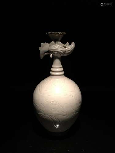 Fine Song Ding Yao Vase with Phoenix Head