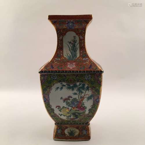 Fine Chinese Familla Rose Vase