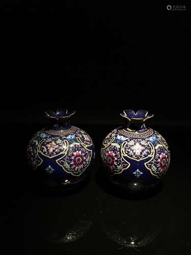 A Pair Fine Chinese Enamel Blue Bottle with Qianlong Mark