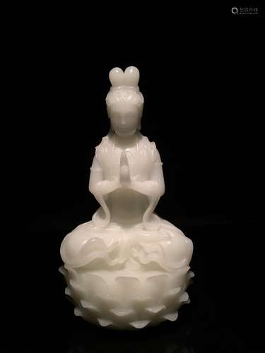 Fine Peiking Glass Guanyin