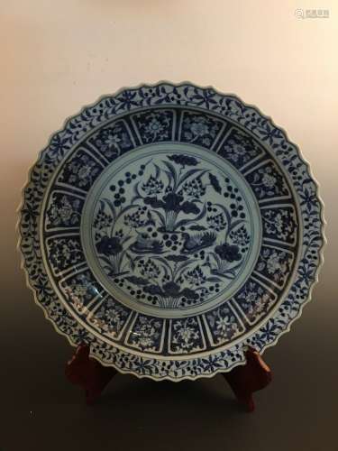 Fine Blue and White Charger with Mandarin Duck Design