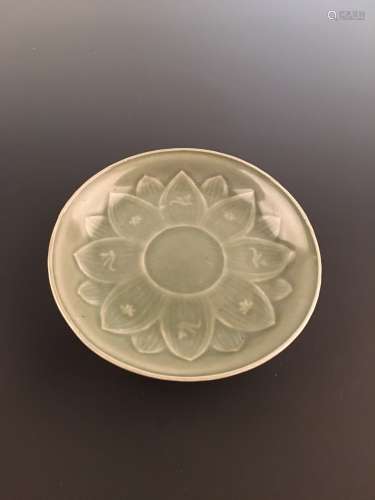 Chinese LongQuan Lotus Plate