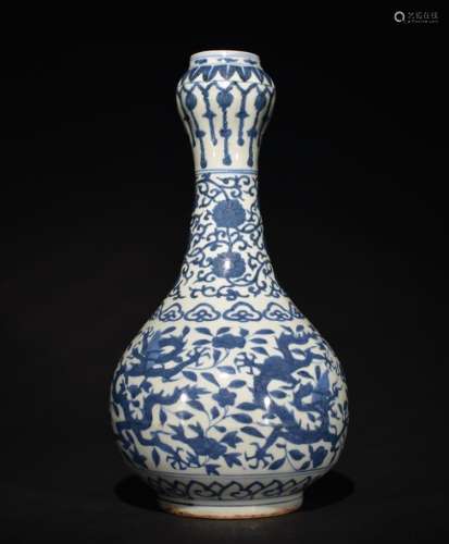 A BLUE AND WHITE DRAGON VASE , Ming Dynasty