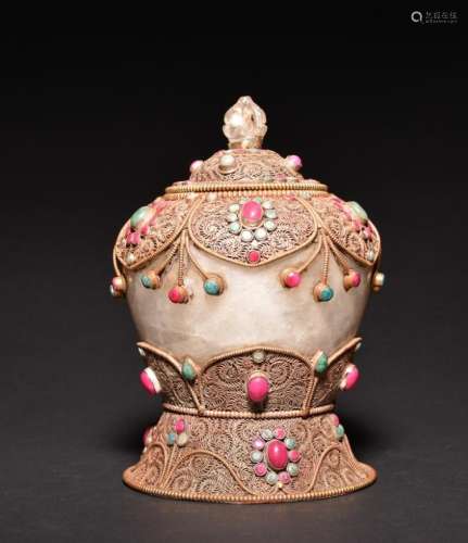 A GILTED CRYSTAL JAR AND COVER , Qing Dynasty