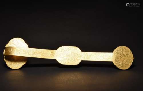 A WHITE JADE INLAID GILT-BRONZE RUYI SCEPTER , Qing Dynasty