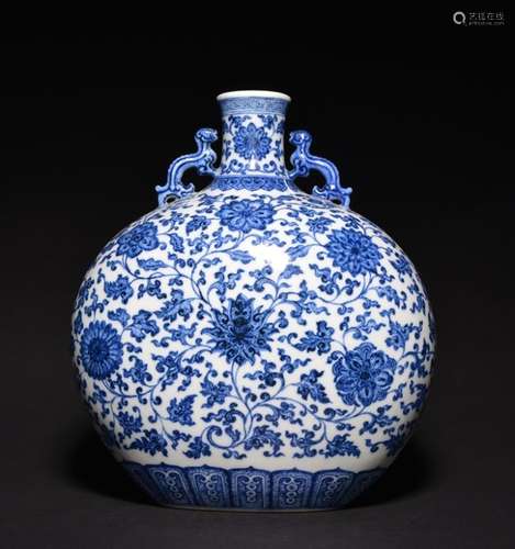 A BLUE AND WHITE MOONFLASK , Qing Dynasty