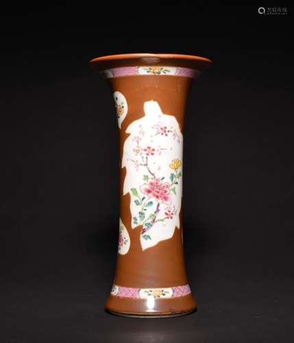 A FAMILLE-ROSE BEAKER VASE , Qing Dynasty