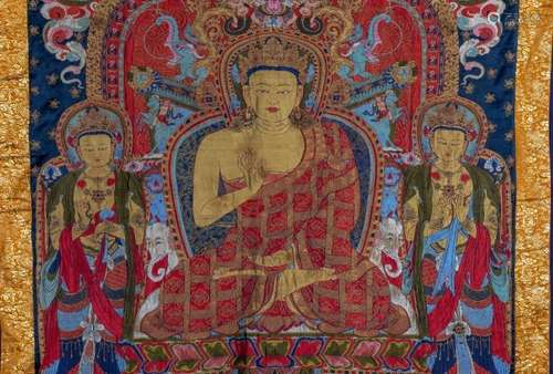 A BROCADE EMBROIDERED SILK THANGKA OF SAKYAMUNI , 18TH CENTURY