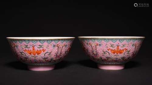 A RUBY-BACK-GROUND FAMILLE-ROSE BOWLS, Qing Dynasty