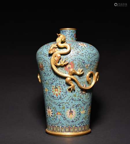 A GILT-BRONZE CLOISONNE ENAMEL DRAGON VASE.MEIPING , Qing Dynasty