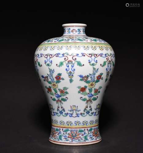 A DOUCAI MEIPING , Qing Dynasty