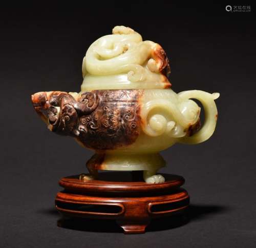 A CARVED YELLOW JADE CENSER AND COVER , Qing Dynasty