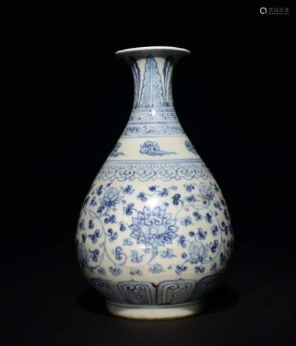 A BLUE AND WHITE YUHUCHUNPING , Ming Dynasty