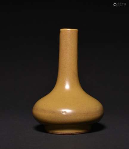 A TEADUST-GLAZED VASE , Qing Dynasty