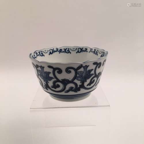 Chinese Blue and White Flower Bowl