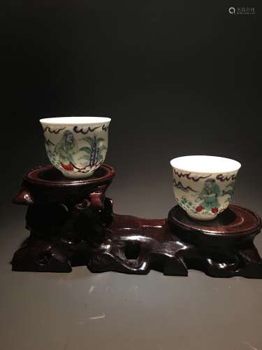 A Pair of Chinese Wucai Wine Cups