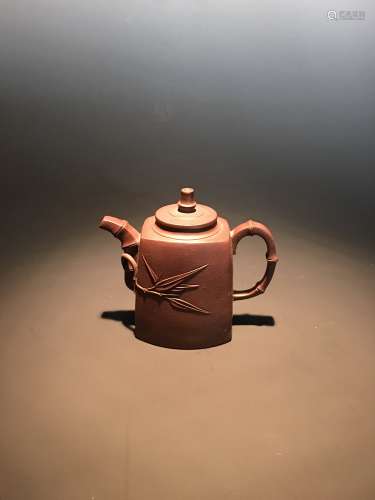 Fine Chinese Yixing Teapot