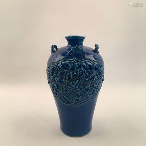 Fine Chinese Blue Flower Vase