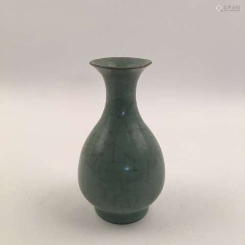 Chinese Song style Celadon Vase