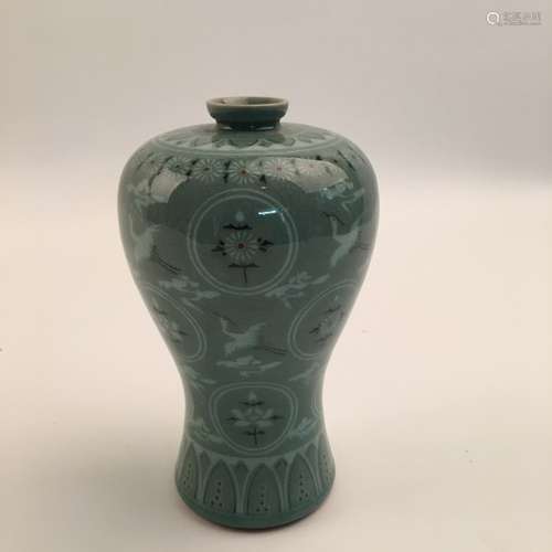 Chinese Longquan Meiping Vase